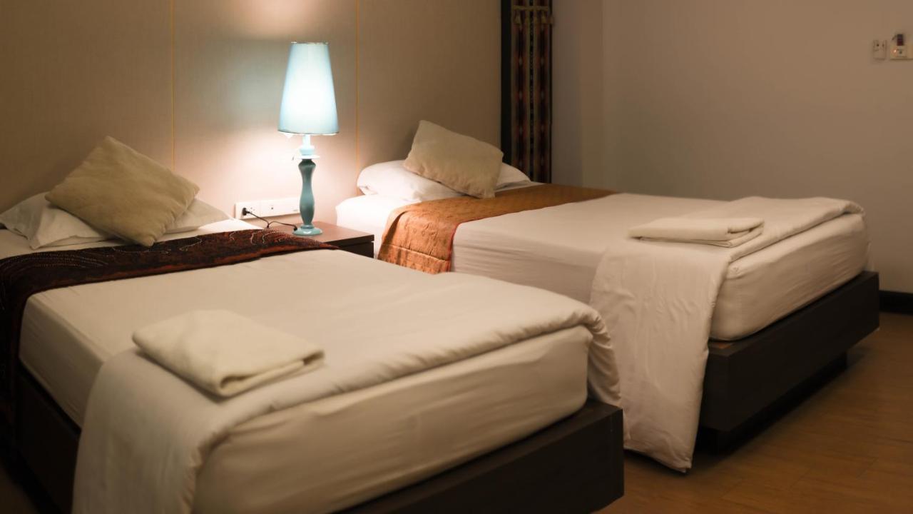 Chorlada Lanna Hotel Чиангмай Экстерьер фото