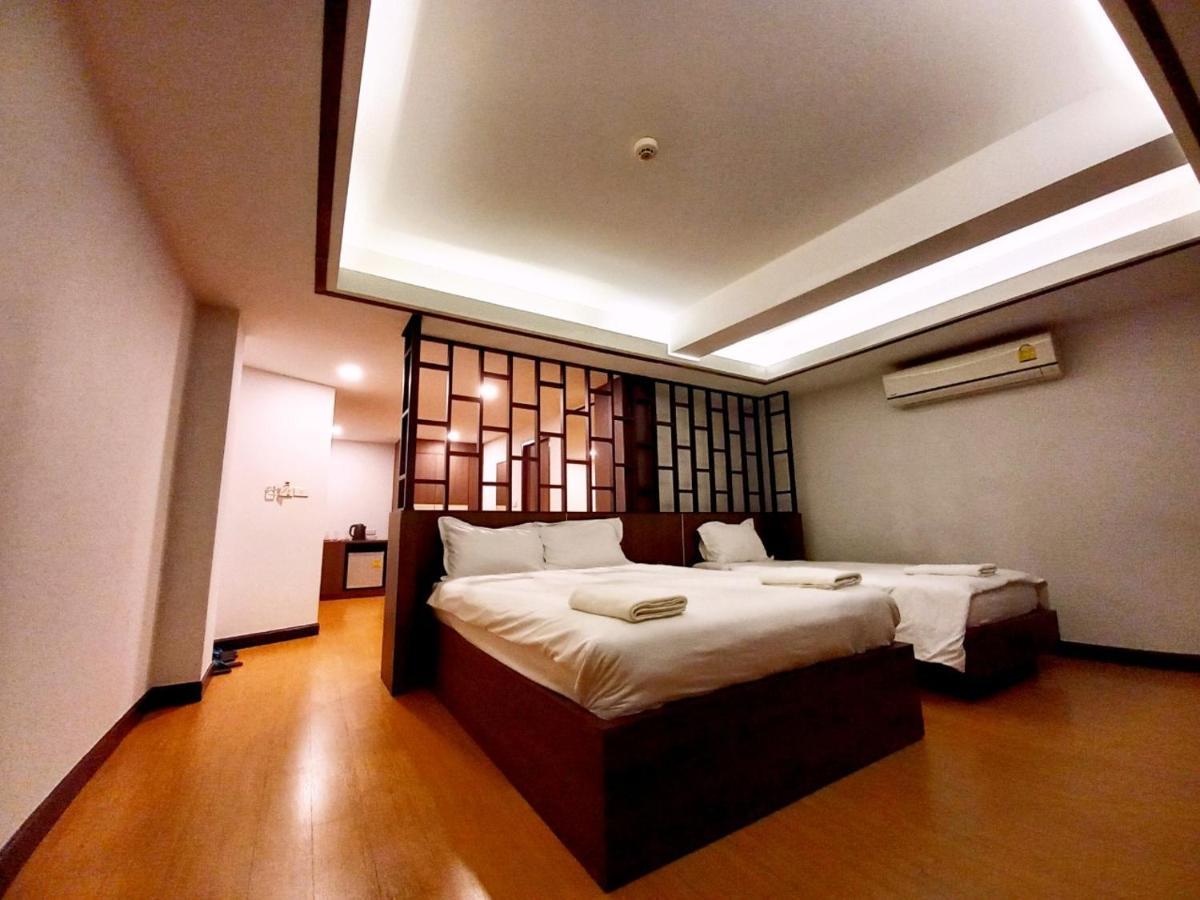 Chorlada Lanna Hotel Чиангмай Экстерьер фото