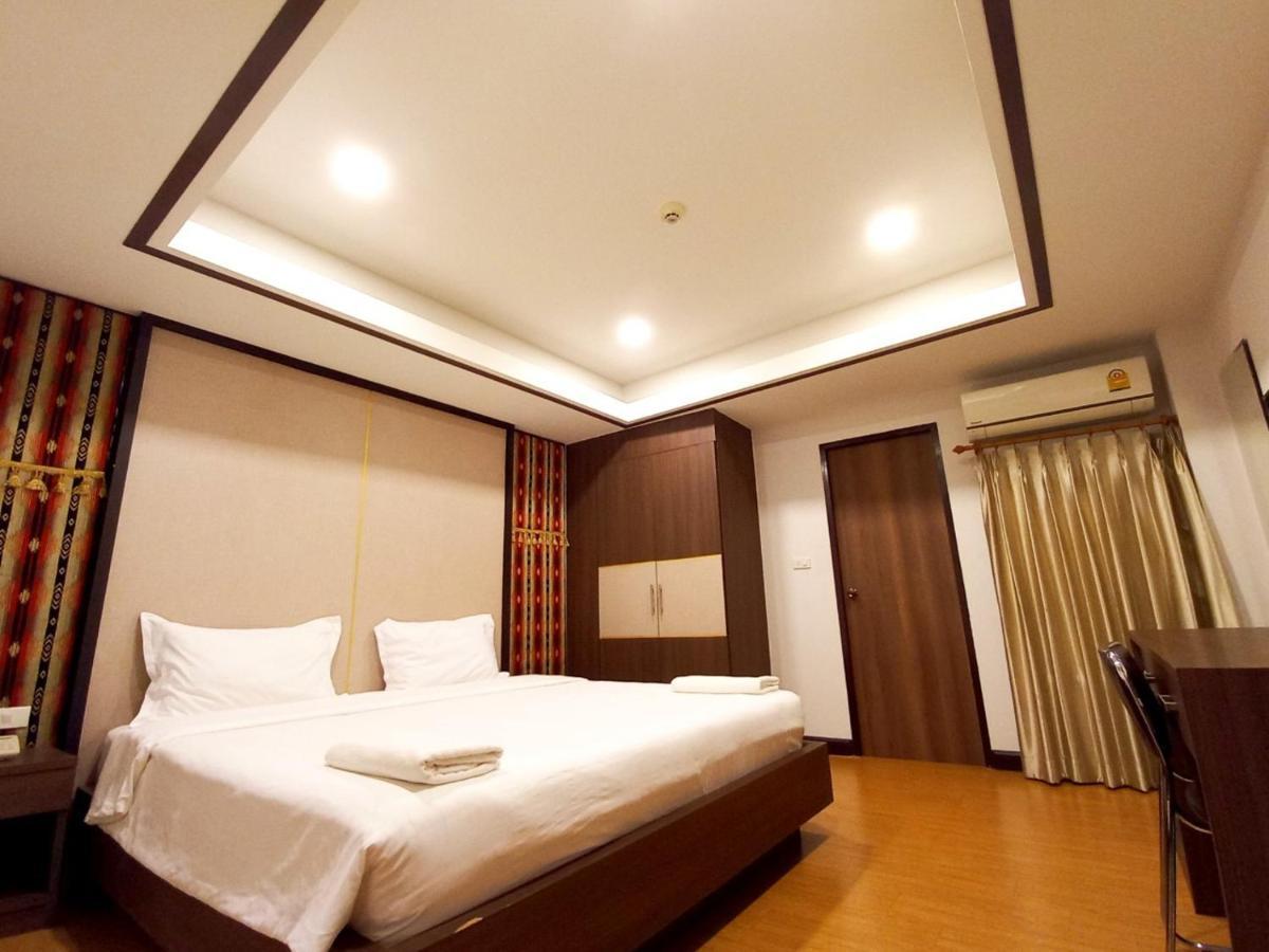 Chorlada Lanna Hotel Чиангмай Экстерьер фото