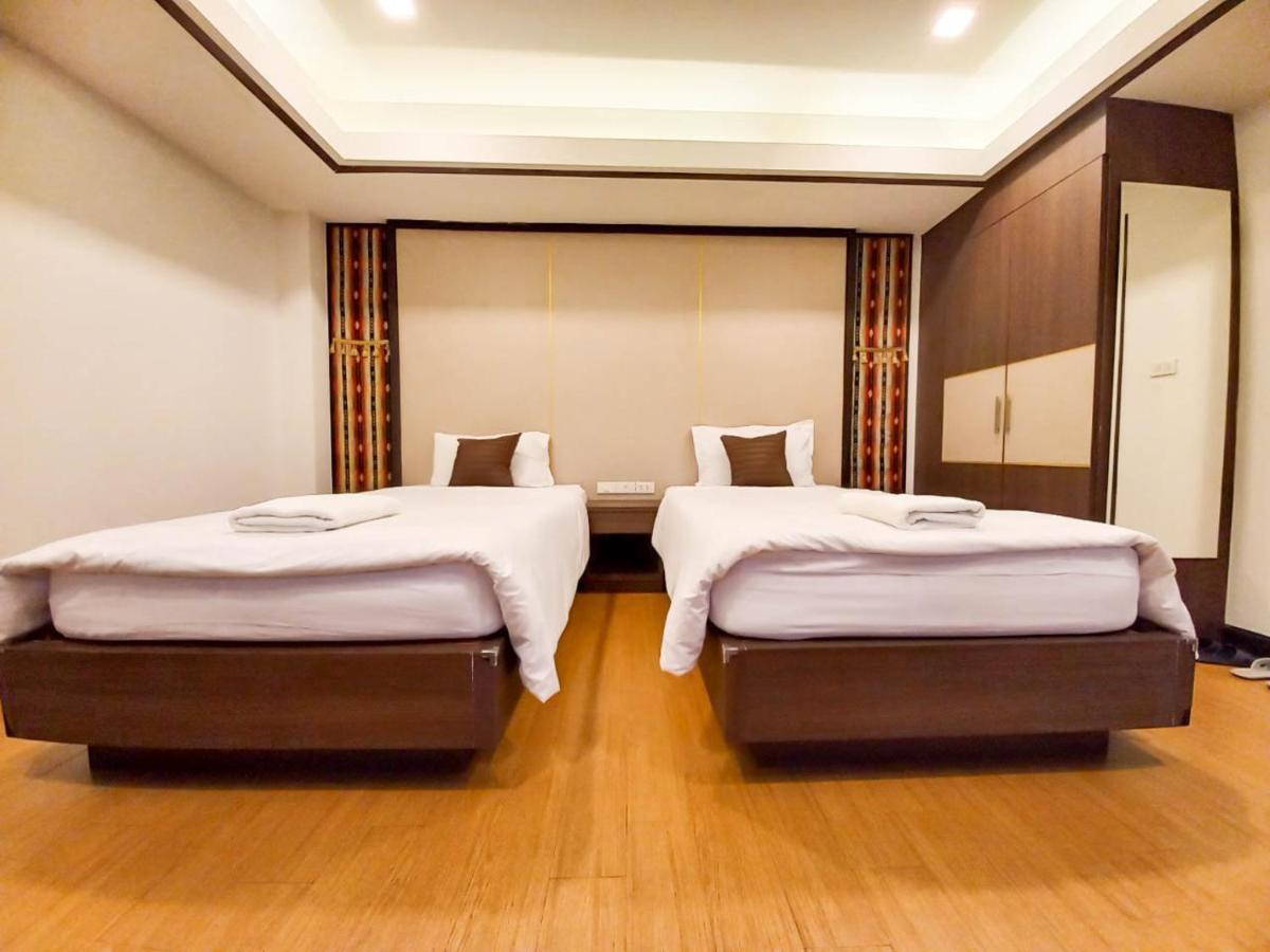 Chorlada Lanna Hotel Чиангмай Экстерьер фото