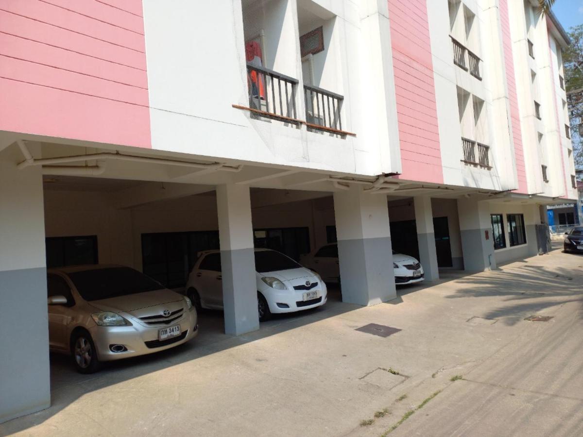 Chorlada Lanna Hotel Чиангмай Экстерьер фото