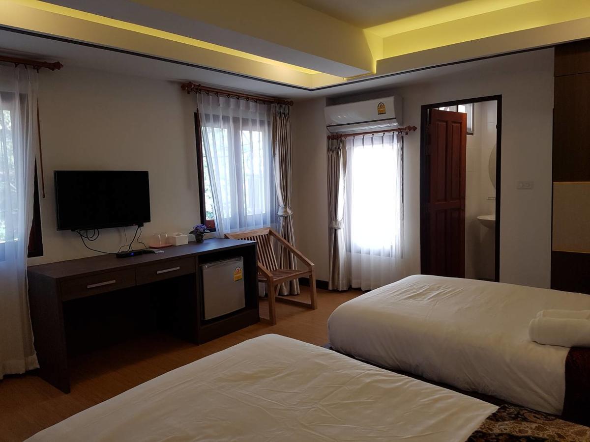 Chorlada Lanna Hotel Чиангмай Экстерьер фото